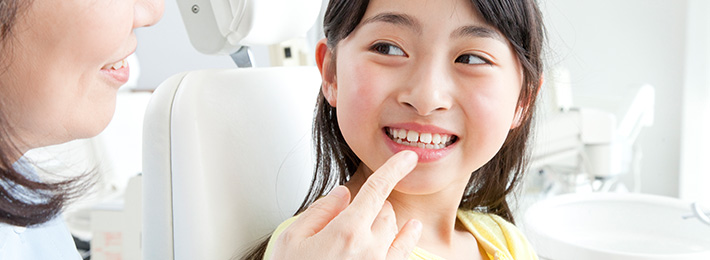 お子さんの大切な歯を守るのは親御さんの役目です